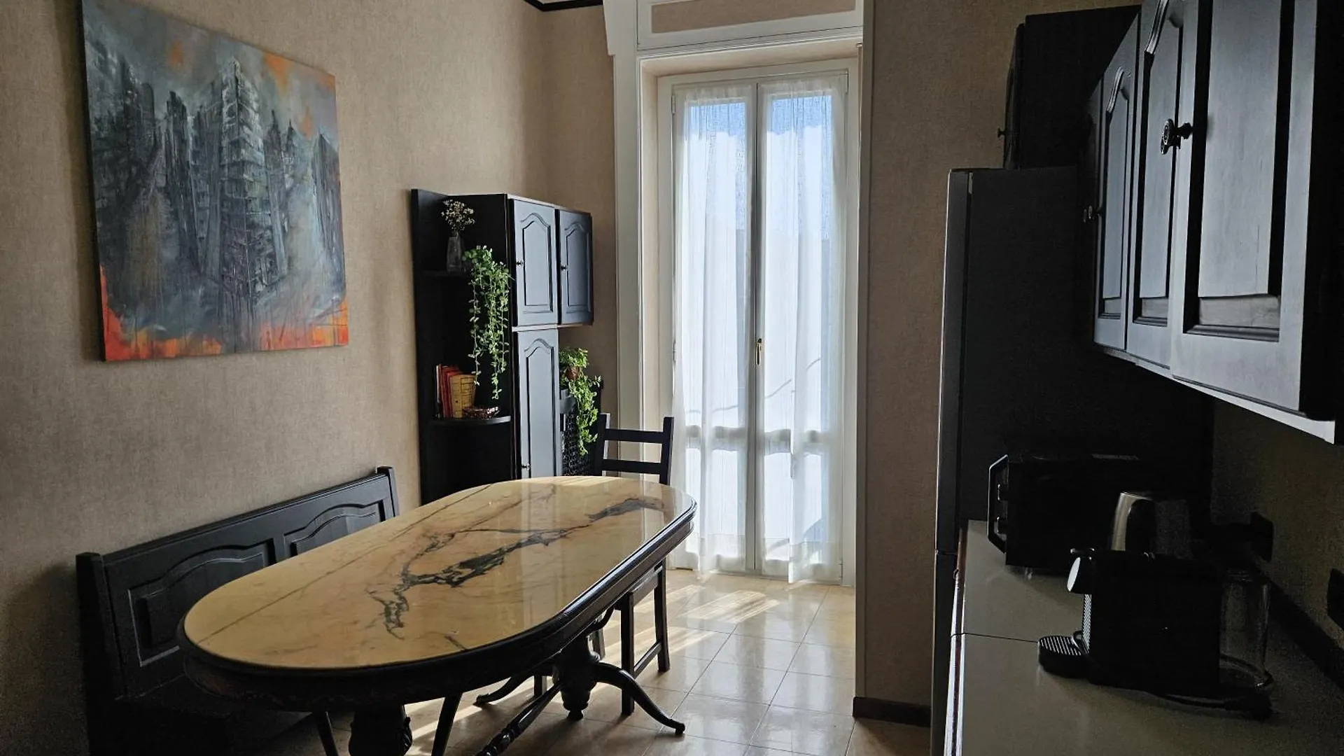 Homegallery - Elegante Appartamento Milanese 0*, ミラノ イタリア