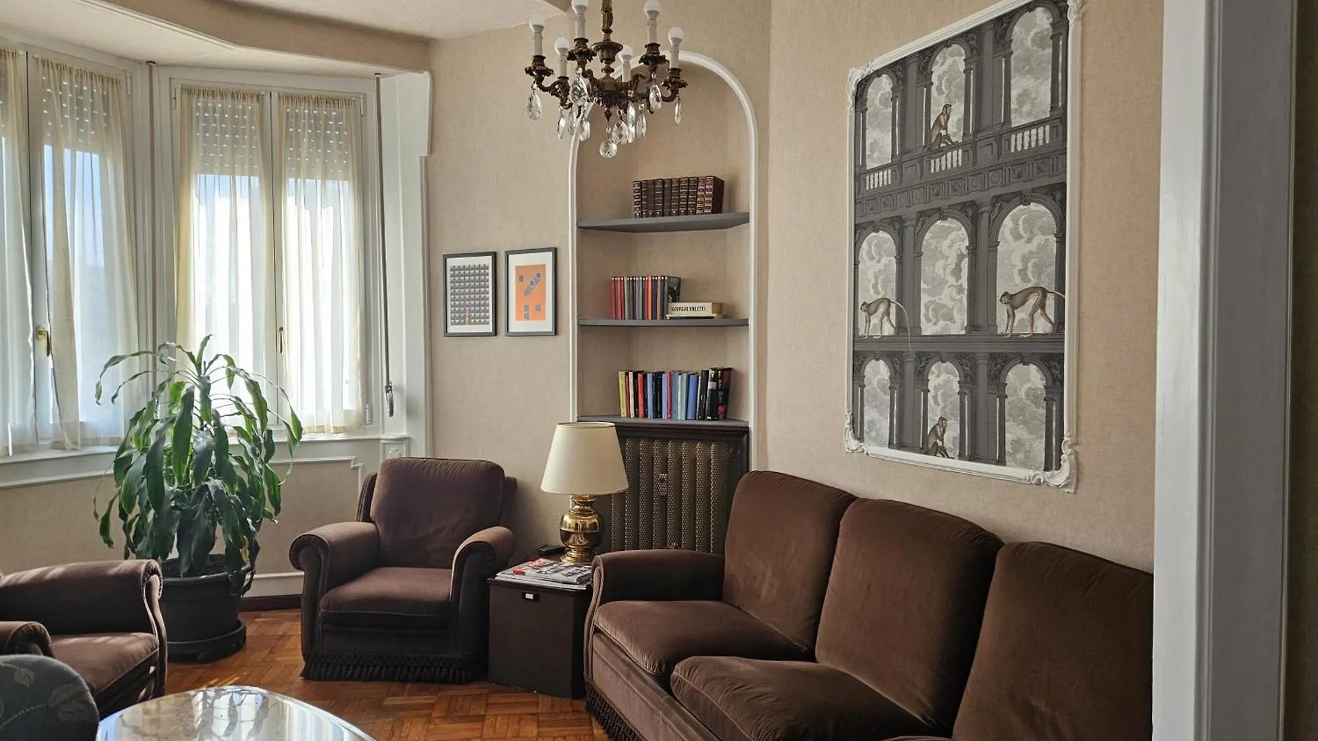 Homegallery - Elegante Appartamento Milanese アパート